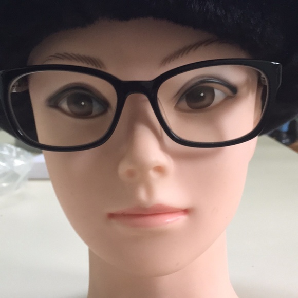 Michael Kors Prescription Glasses ( Frame Only ) - Picture 5 of 8